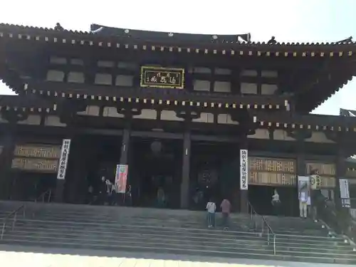 川崎大師（平間寺）の本殿・本堂