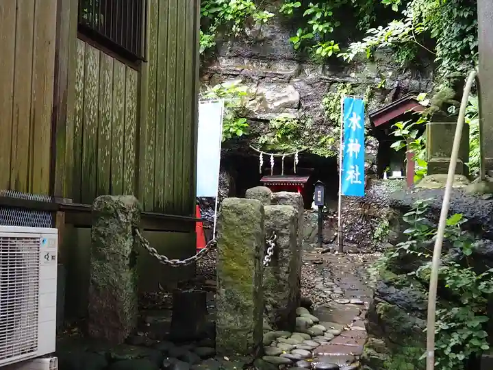 走水神社の末社・摂社