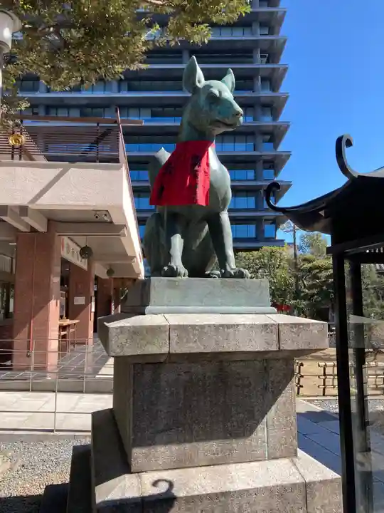 豊川稲荷東京別院の狛犬