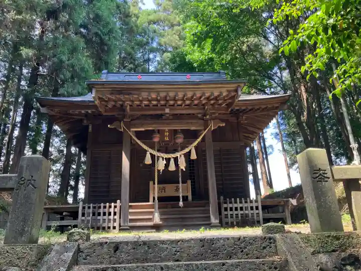 南上野町星宮神社の{uncategorized: "未分類", other: "その他", undefined: "問題あり", building: "その他建物", grave: "お墓", sacred_gate: "鳥居", guardian: "狛犬", statue: "像", buddha: "仏像", history: "歴史", nature: "自然", garden: "庭園", animal: "動物", pagoda: "塔", temizu: "手水舎", mountain_gate: "山門・神門", sanctuary: "本殿・本堂", subordinate: "末社・摂社", art: "芸術", scenery: "景色", jizo: "地蔵", ema: "絵馬", goshuin: "御朱印", omikuji: "おみくじ", items: "授与品その他", amulet: "お守り", goshuincho: "御朱印帳", eats: "食事", festival: "お祭り", votive_dance: "神楽", shichigosan: "七五三参", wedding: "結婚式", experience: "体験その他", initially: "初詣", around: "周辺", anti_infection: "感染症対策"}