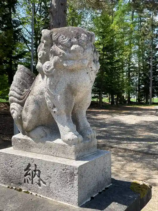 美深神社の狛犬