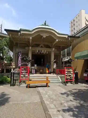 矢先稲荷神社の本殿・本堂