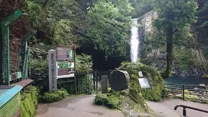 浄蓮の滝不動尊のその他建物