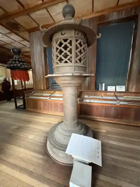 豊国神社の{uncategorized: "未分類", other: "その他", undefined: "問題あり", building: "その他建物", grave: "お墓", sacred_gate: "鳥居", guardian: "狛犬", statue: "像", buddha: "仏像", history: "歴史", nature: "自然", garden: "庭園", animal: "動物", pagoda: "塔", temizu: "手水舎", mountain_gate: "山門・神門", sanctuary: "本殿・本堂", subordinate: "末社・摂社", art: "芸術", scenery: "景色", jizo: "地蔵", ema: "絵馬", goshuin: "御朱印", omikuji: "おみくじ", items: "授与品その他", amulet: "お守り", goshuincho: "御朱印帳", eats: "食事", festival: "お祭り", votive_dance: "神楽", shichigosan: "七五三参", wedding: "結婚式", experience: "体験その他", initially: "初詣", around: "周辺", anti_infection: "感染症対策"}