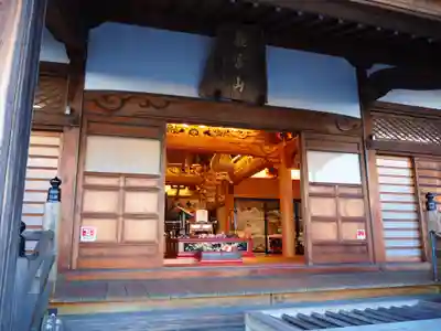 龍華寺の本殿・本堂