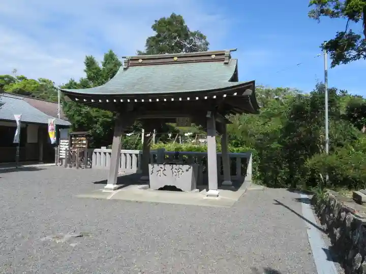 高松神社の手水舎