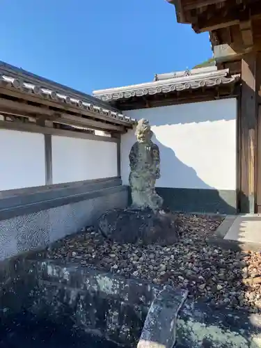 妙経寺の像