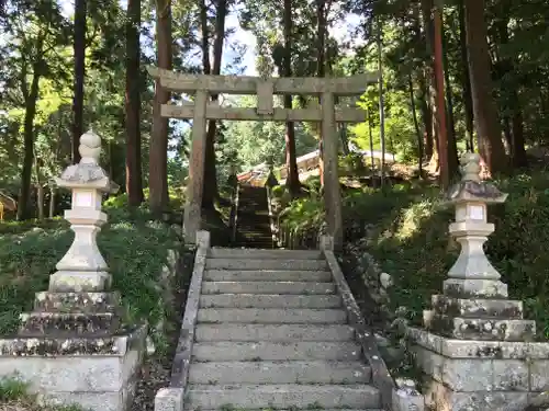 宮内八幡神社の鳥居