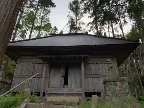 八幡神社の本殿・本堂