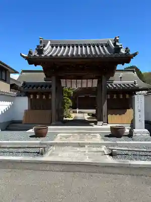 歓喜院の山門・神門