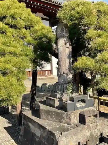 大雲寺の像