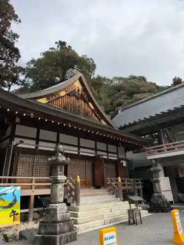 多度大社の{uncategorized: "未分類", other: "その他", undefined: "問題あり", building: "その他建物", grave: "お墓", sacred_gate: "鳥居", guardian: "狛犬", statue: "像", buddha: "仏像", history: "歴史", nature: "自然", garden: "庭園", animal: "動物", pagoda: "塔", temizu: "手水舎", mountain_gate: "山門・神門", sanctuary: "本殿・本堂", subordinate: "末社・摂社", art: "芸術", scenery: "景色", jizo: "地蔵", ema: "絵馬", goshuin: "御朱印", omikuji: "おみくじ", items: "授与品その他", amulet: "お守り", goshuincho: "御朱印帳", eats: "食事", festival: "お祭り", votive_dance: "神楽", shichigosan: "七五三参", wedding: "結婚式", experience: "体験その他", initially: "初詣", around: "周辺", anti_infection: "感染症対策"}