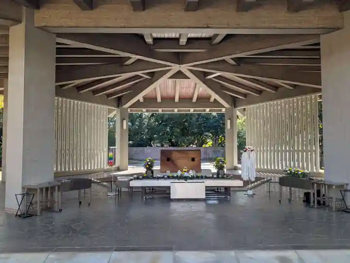 千鳥ヶ淵戦没者墓苑(東京都)