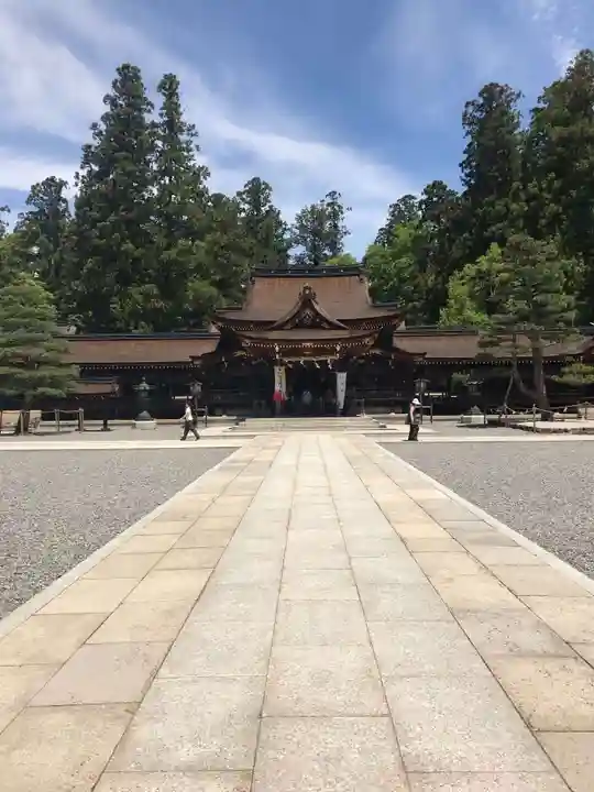 多賀大社の本殿・本堂