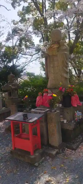 成田山大阪別院 明王院の地蔵