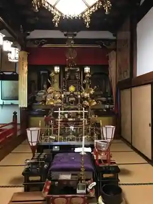 弘照寺の本殿・本堂