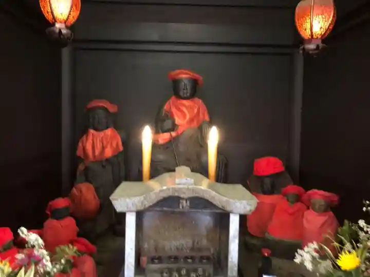 泉町二丁目(南部)延命地蔵尊の地蔵