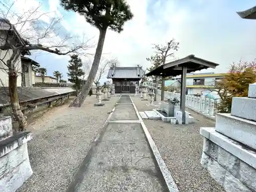 間々八劔神社の建物その他