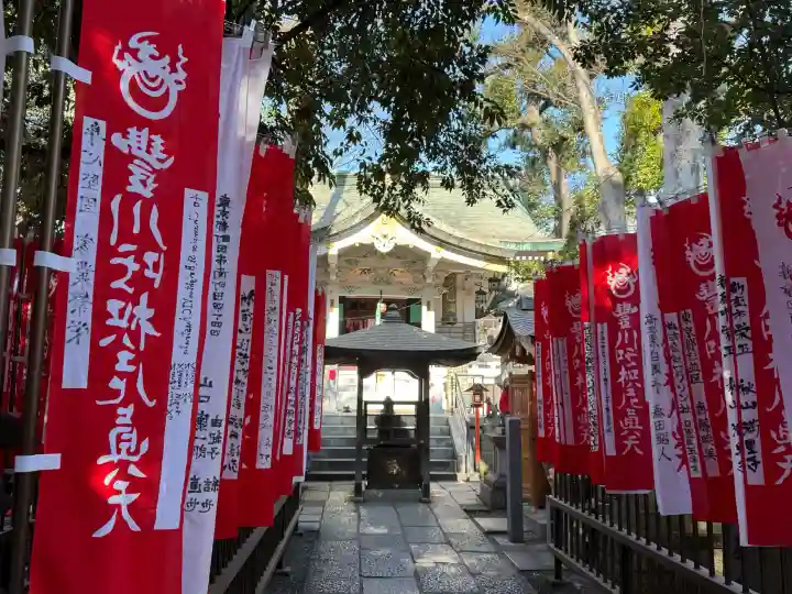 豊川稲荷東京別院の{uncategorized: "未分類", other: "その他", undefined: "問題あり", building: "その他建物", grave: "お墓", sacred_gate: "鳥居", guardian: "狛犬", statue: "像", buddha: "仏像", history: "歴史", nature: "自然", garden: "庭園", animal: "動物", pagoda: "塔", temizu: "手水舎", mountain_gate: "山門・神門", sanctuary: "本殿・本堂", subordinate: "末社・摂社", art: "芸術", scenery: "景色", jizo: "地蔵", ema: "絵馬", goshuin: "御朱印", omikuji: "おみくじ", items: "授与品その他", amulet: "お守り", goshuincho: "御朱印帳", eats: "食事", festival: "お祭り", votive_dance: "神楽", shichigosan: "七五三参", wedding: "結婚式", experience: "体験その他", initially: "初詣", around: "周辺", anti_infection: "感染症対策"}