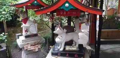 冠稲荷神社の狛犬