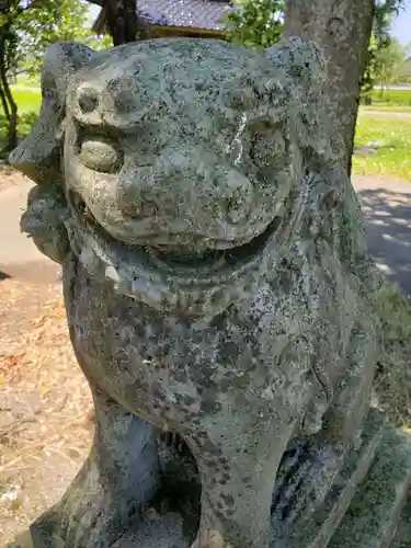 小勢護国神社の狛犬