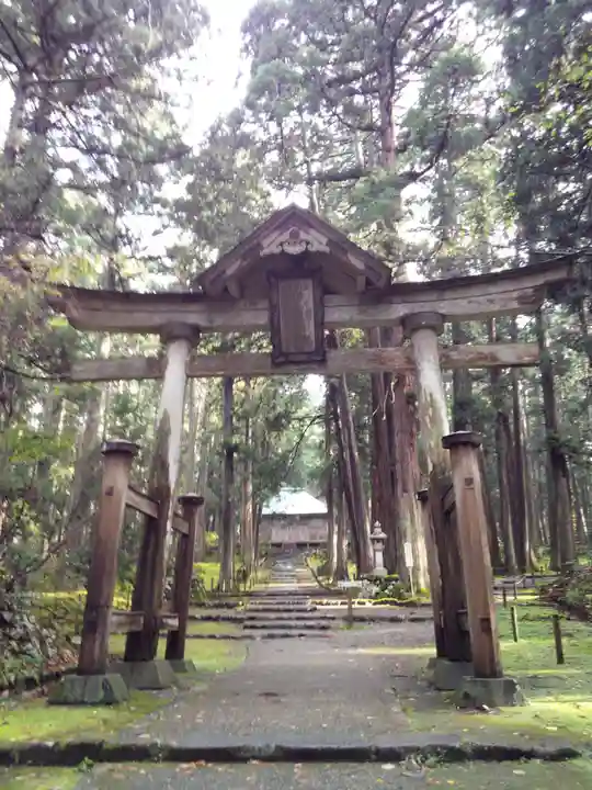 平泉寺白山神社の鳥居