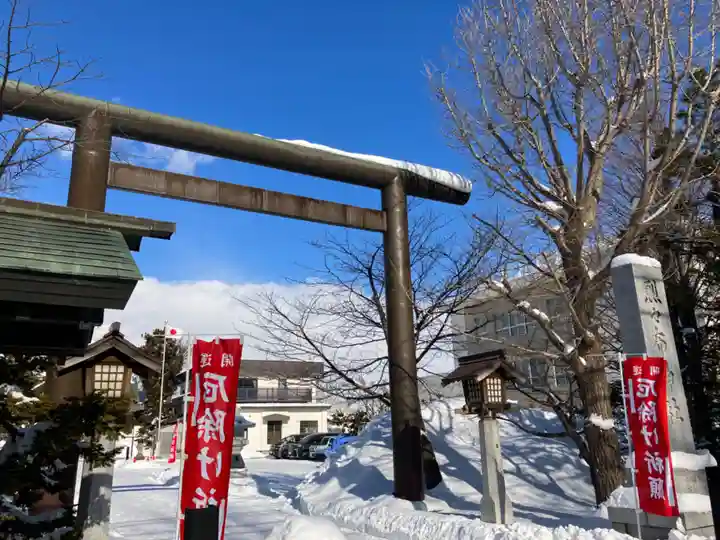 烈々布神社の鳥居