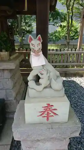 明善稲荷大神の狛犬