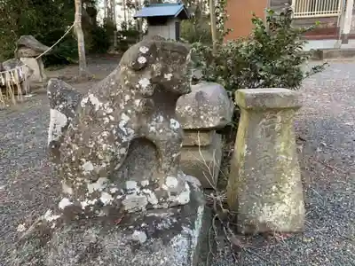 六所神社の狛犬