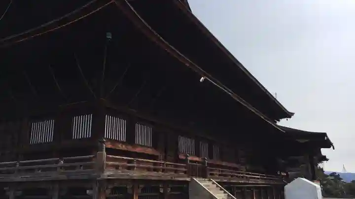 善光寺の本殿・本堂