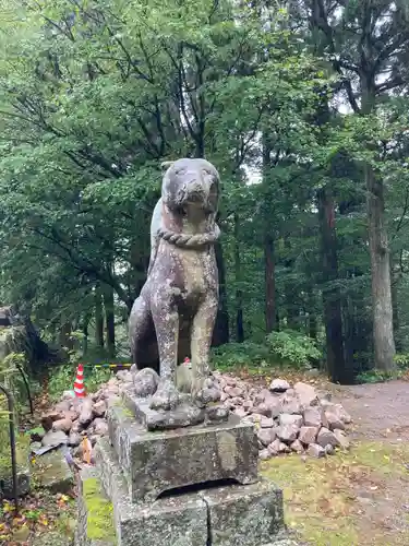 下山神社の狛犬
