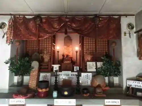 明石寺の本殿・本堂