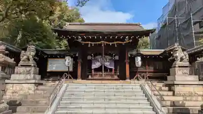 離宮八幡宮の本殿・本堂