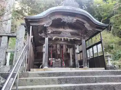 宇波西神社の本殿・本堂