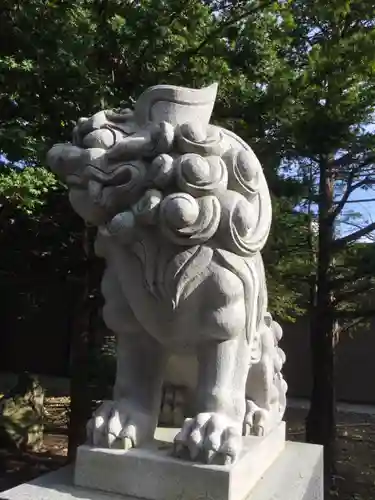 月寒神社の狛犬