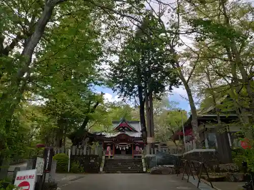 山中諏訪神社の建物その他