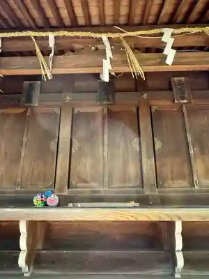 真田山 三光神社の{uncategorized: "未分類", other: "その他", undefined: "問題あり", building: "その他建物", grave: "お墓", sacred_gate: "鳥居", guardian: "狛犬", statue: "像", buddha: "仏像", history: "歴史", nature: "自然", garden: "庭園", animal: "動物", pagoda: "塔", temizu: "手水舎", mountain_gate: "山門・神門", sanctuary: "本殿・本堂", subordinate: "末社・摂社", art: "芸術", scenery: "景色", jizo: "地蔵", ema: "絵馬", goshuin: "御朱印", omikuji: "おみくじ", items: "授与品その他", amulet: "お守り", goshuincho: "御朱印帳", eats: "食事", festival: "お祭り", votive_dance: "神楽", shichigosan: "七五三参", wedding: "結婚式", experience: "体験その他", initially: "初詣", around: "周辺", anti_infection: "感染症対策"}