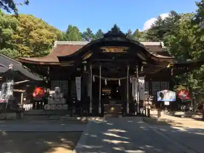 武田神社の本殿・本堂
