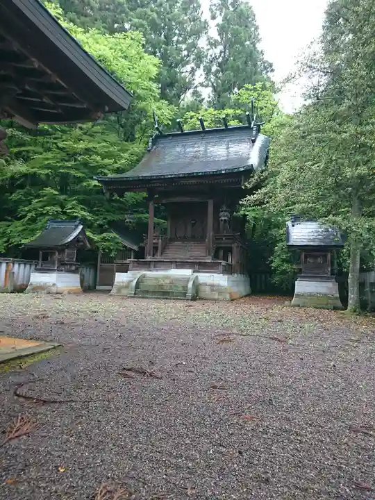 岡太神社の本殿・本堂