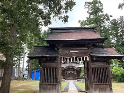 魚沼神社の山門・神門