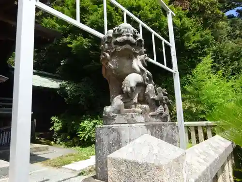 叶神社（東叶神社）の狛犬