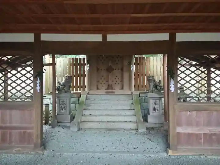 満賀里神社の本殿・本堂