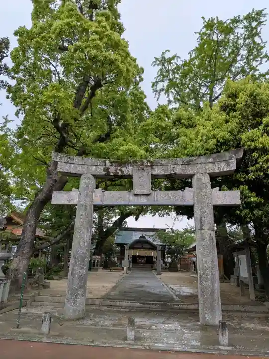 現人神社の{uncategorized: "未分類", other: "その他", undefined: "問題あり", building: "その他建物", grave: "お墓", sacred_gate: "鳥居", guardian: "狛犬", statue: "像", buddha: "仏像", history: "歴史", nature: "自然", garden: "庭園", animal: "動物", pagoda: "塔", temizu: "手水舎", mountain_gate: "山門・神門", sanctuary: "本殿・本堂", subordinate: "末社・摂社", art: "芸術", scenery: "景色", jizo: "地蔵", ema: "絵馬", goshuin: "御朱印", omikuji: "おみくじ", items: "授与品その他", amulet: "お守り", goshuincho: "御朱印帳", eats: "食事", festival: "お祭り", votive_dance: "神楽", shichigosan: "七五三参", wedding: "結婚式", experience: "体験その他", initially: "初詣", around: "周辺", anti_infection: "感染症対策"}