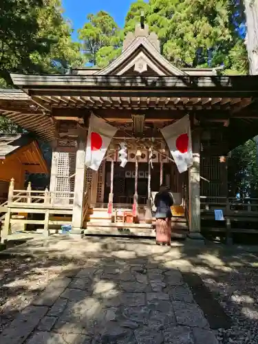 幣立神宮の{uncategorized: "未分類", other: "その他", undefined: "問題あり", building: "その他建物", grave: "お墓", sacred_gate: "鳥居", guardian: "狛犬", statue: "像", buddha: "仏像", history: "歴史", nature: "自然", garden: "庭園", animal: "動物", pagoda: "塔", temizu: "手水舎", mountain_gate: "山門・神門", sanctuary: "本殿・本堂", subordinate: "末社・摂社", art: "芸術", scenery: "景色", jizo: "地蔵", ema: "絵馬", goshuin: "御朱印", omikuji: "おみくじ", items: "授与品その他", amulet: "お守り", goshuincho: "御朱印帳", eats: "食事", festival: "お祭り", votive_dance: "神楽", shichigosan: "七五三参", wedding: "結婚式", experience: "体験その他", initially: "初詣", around: "周辺", anti_infection: "感染症対策"}