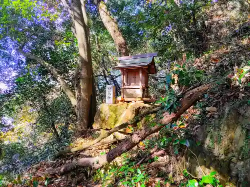 栗栖神社の末社