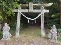 箱崎神社の{uncategorized: "未分類", other: "その他", undefined: "問題あり", building: "その他建物", grave: "お墓", sacred_gate: "鳥居", guardian: "狛犬", statue: "像", buddha: "仏像", history: "歴史", nature: "自然", garden: "庭園", animal: "動物", pagoda: "塔", temizu: "手水舎", mountain_gate: "山門・神門", sanctuary: "本殿・本堂", subordinate: "末社・摂社", art: "芸術", scenery: "景色", jizo: "地蔵", ema: "絵馬", goshuin: "御朱印", omikuji: "おみくじ", items: "授与品その他", amulet: "お守り", goshuincho: "御朱印帳", eats: "食事", festival: "お祭り", votive_dance: "神楽", shichigosan: "七五三参", wedding: "結婚式", experience: "体験その他", initially: "初詣", around: "周辺", anti_infection: "感染症対策"}