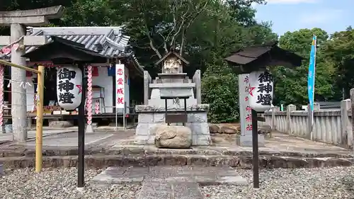 冠纓神社の末社