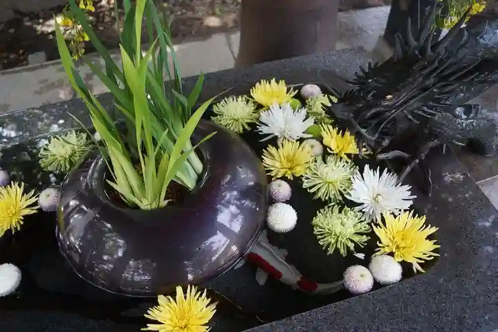 東海市熊野神社の手水舎