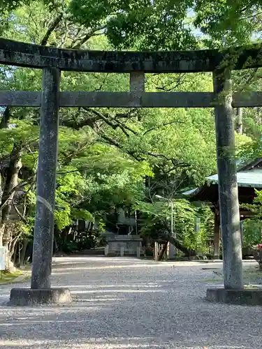 六所神社の鳥居