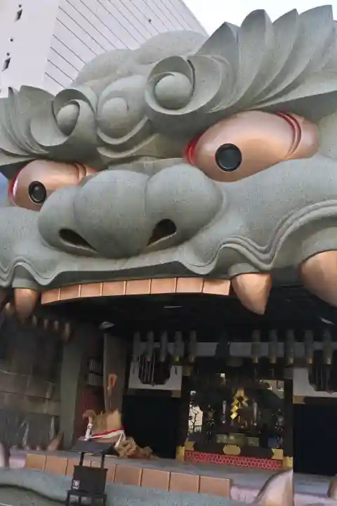 難波八阪神社の{uncategorized: "未分類", other: "その他", undefined: "問題あり", building: "その他建物", grave: "お墓", sacred_gate: "鳥居", guardian: "狛犬", statue: "像", buddha: "仏像", history: "歴史", nature: "自然", garden: "庭園", animal: "動物", pagoda: "塔", temizu: "手水舎", mountain_gate: "山門・神門", sanctuary: "本殿・本堂", subordinate: "末社・摂社", art: "芸術", scenery: "景色", jizo: "地蔵", ema: "絵馬", goshuin: "御朱印", omikuji: "おみくじ", items: "授与品その他", amulet: "お守り", goshuincho: "御朱印帳", eats: "食事", festival: "お祭り", votive_dance: "神楽", shichigosan: "七五三参", wedding: "結婚式", experience: "体験その他", initially: "初詣", around: "周辺", anti_infection: "感染症対策"}